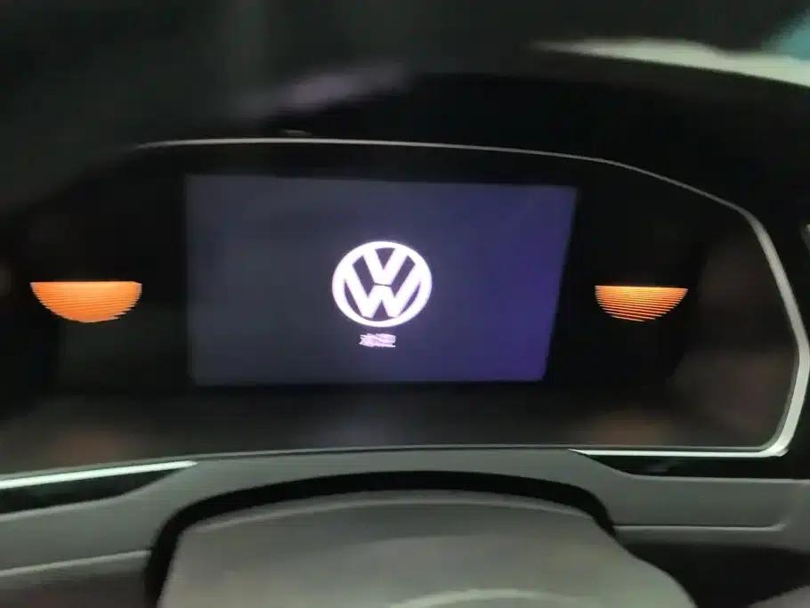 Volkswagen Magotan 2023 2 Millionth Unit Commemorative Edition 330TSI DSG Leading Model — миниатюра 14