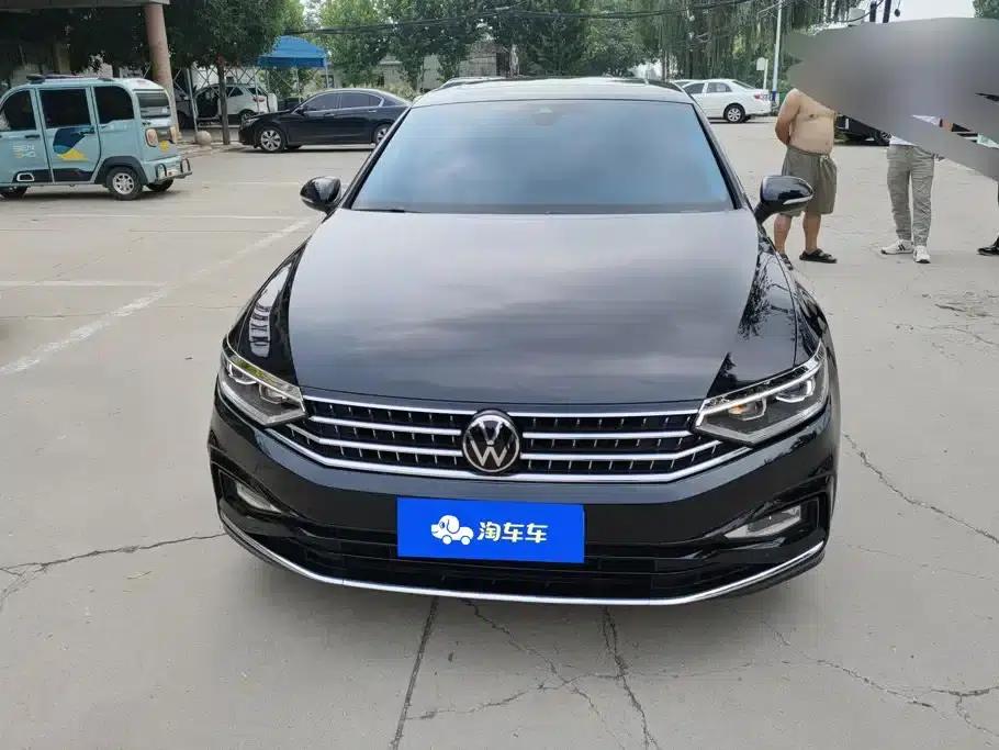 Volkswagen Magotan 2023 2 Millionth Unit Commemorative Edition 330TSI DSG Luxury — миниатюра 2
