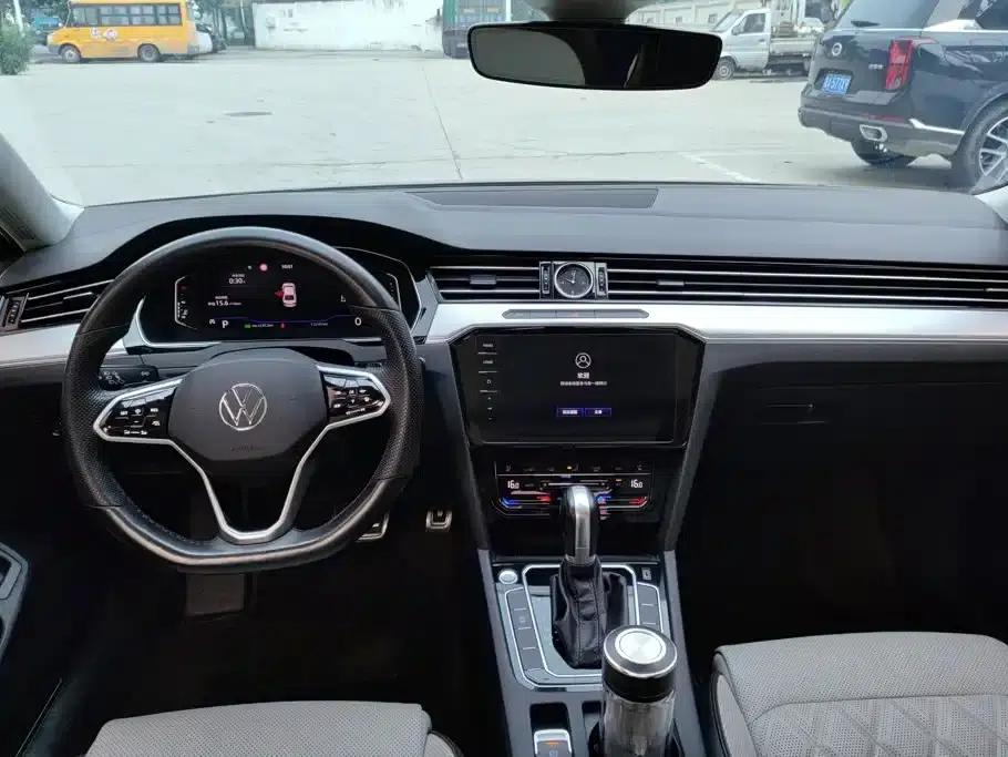 Volkswagen Magotan 2023 2 Millionth Unit Commemorative Edition 330TSI DSG Luxury — миниатюра 12