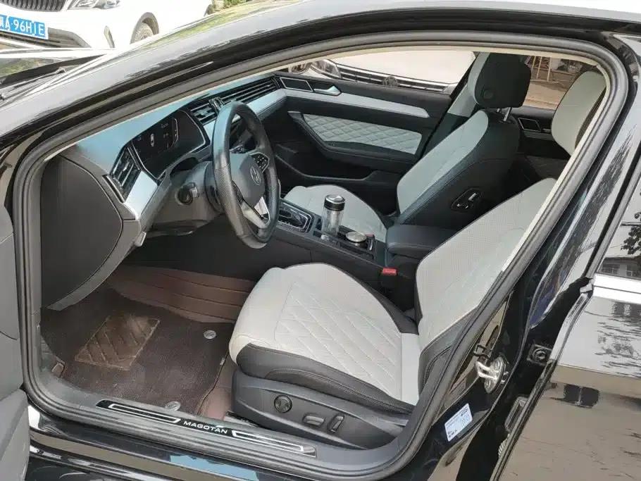 Volkswagen Magotan 2023 2 Millionth Unit Commemorative Edition 330TSI DSG Luxury — миниатюра 9