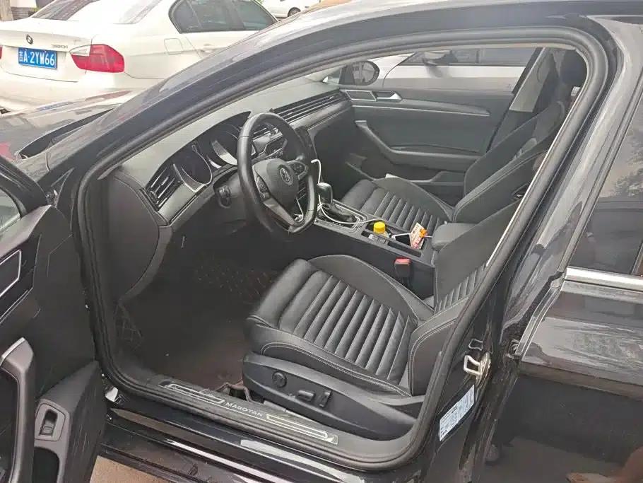 2020 Volkswagen Passat 330TSI DSG Leading Edition — миниатюра 9