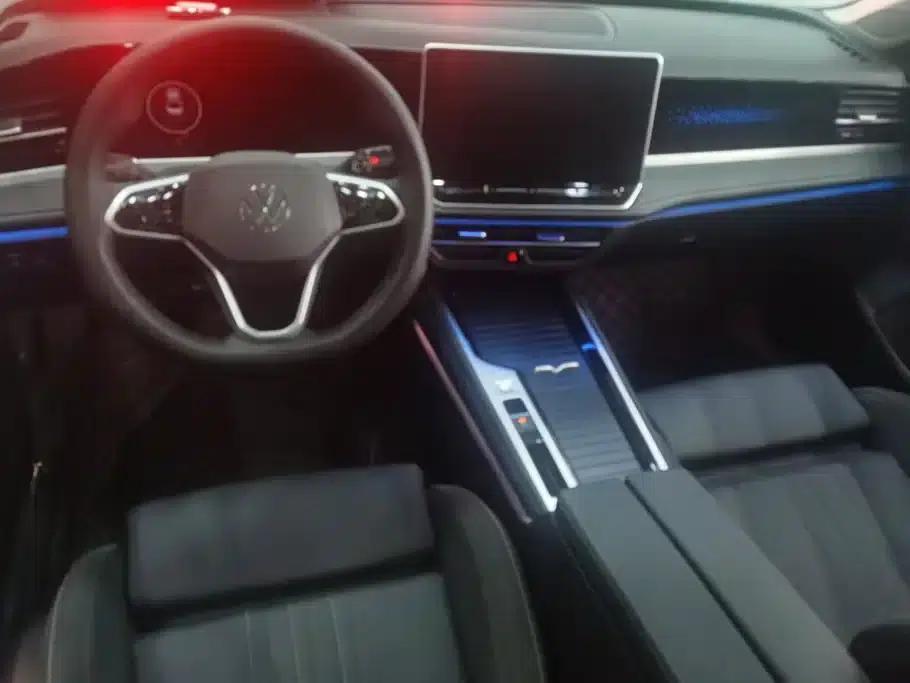2024 Volkswagen Passat 380TSI DSG Premium Edition — миниатюра 12