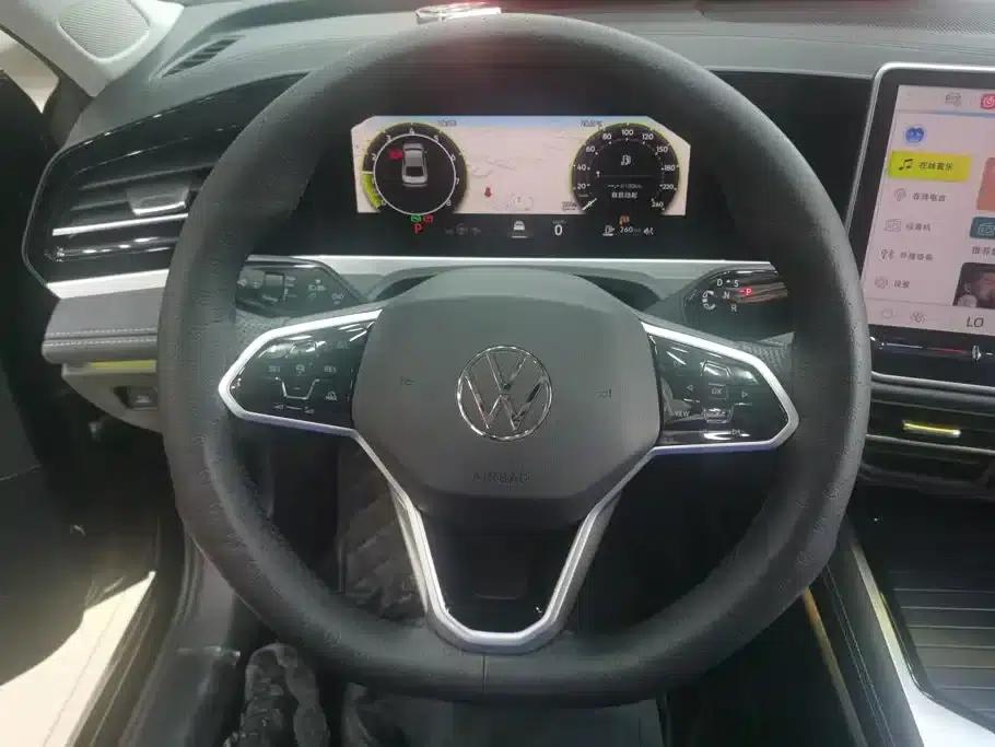 2024 Volkswagen Passat 380TSI DSG Premium Edition — миниатюра 15
