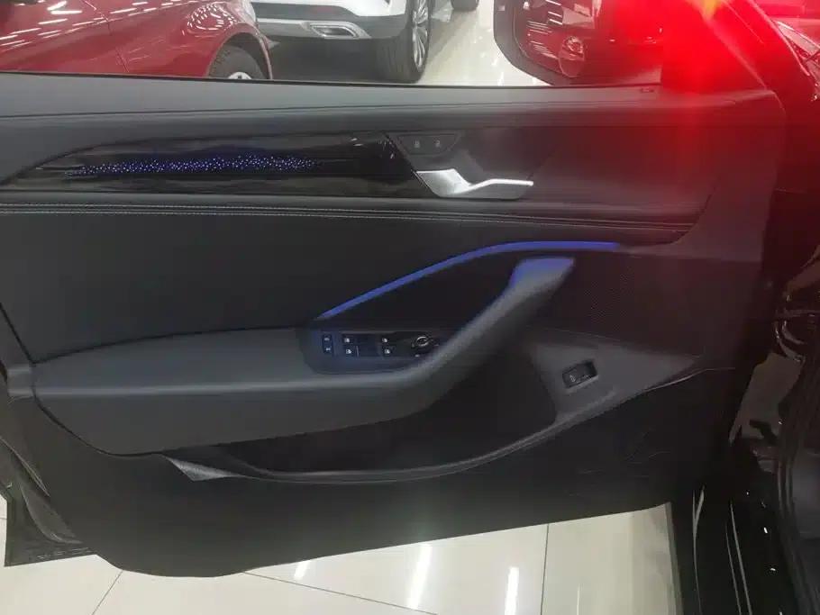 2024 Volkswagen Passat 380TSI DSG Premium Edition — миниатюра 7
