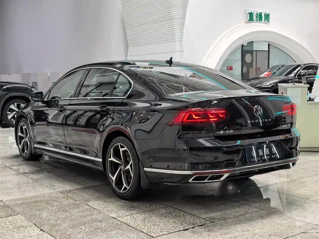 Volkswagen Magotan 2023 2 Millionth Unit Commemorative Edition 330TSI DSG Leading Model — миниатюра 4