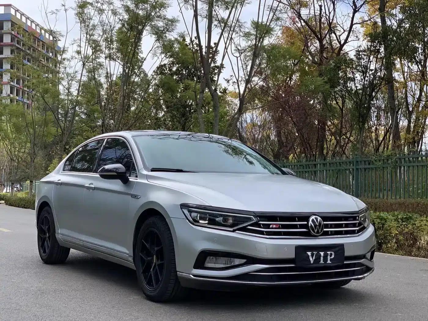 Volkswagen Passat 2021 330TSI DSG 30th Anniversary Edition — миниатюра 3