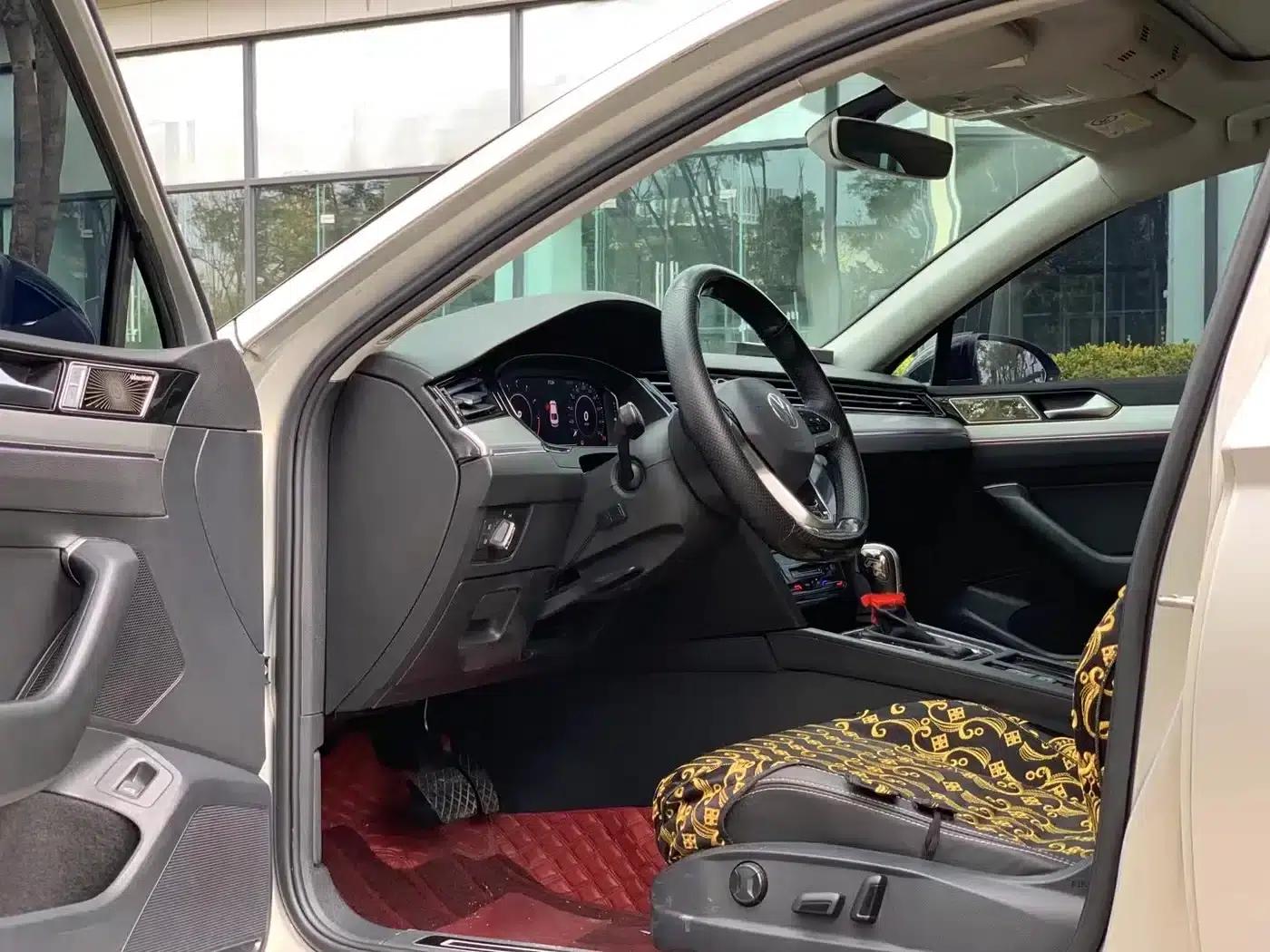 Volkswagen Passat 2021 330TSI DSG 30th Anniversary Edition — миниатюра 4