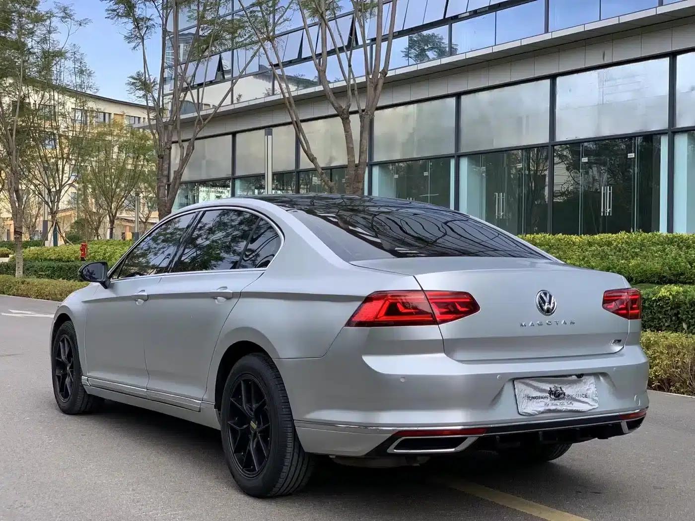 Volkswagen Passat 2021 330TSI DSG 30th Anniversary Edition — миниатюра 7