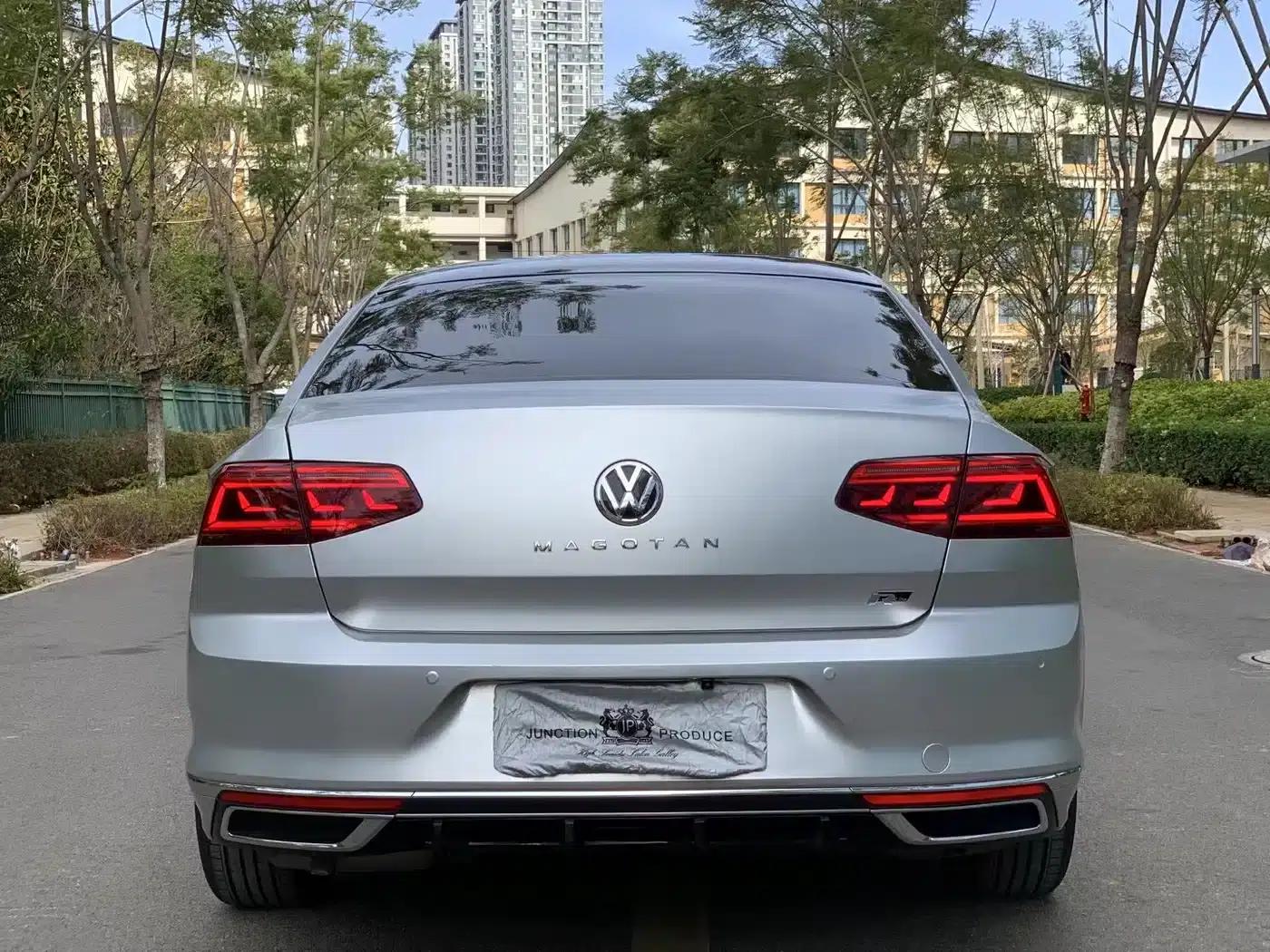 Volkswagen Passat 2021 330TSI DSG 30th Anniversary Edition — миниатюра 8
