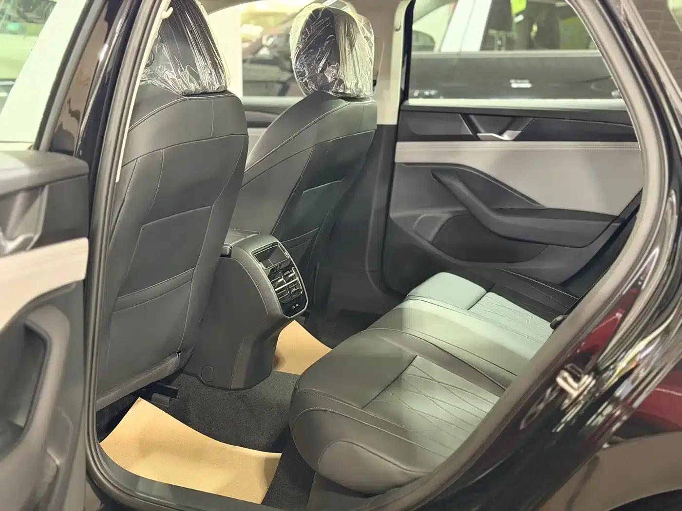 2026 Volkswagen Passat 300TSI Premium Edition — миниатюра 6