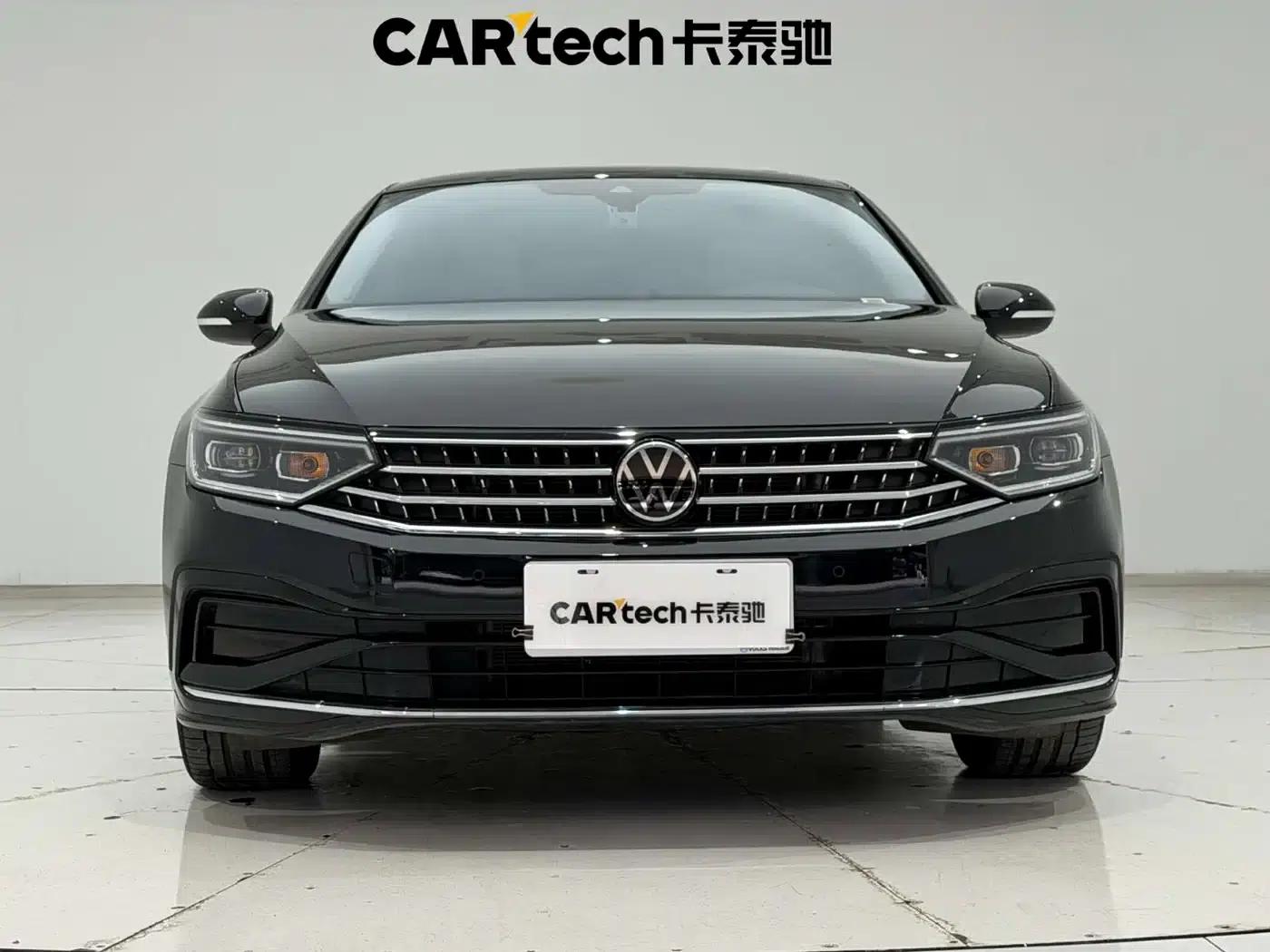 2025 Volkswagen Magotan Facelift II - Popular Edition 330TSI DSG Luxury — миниатюра 3