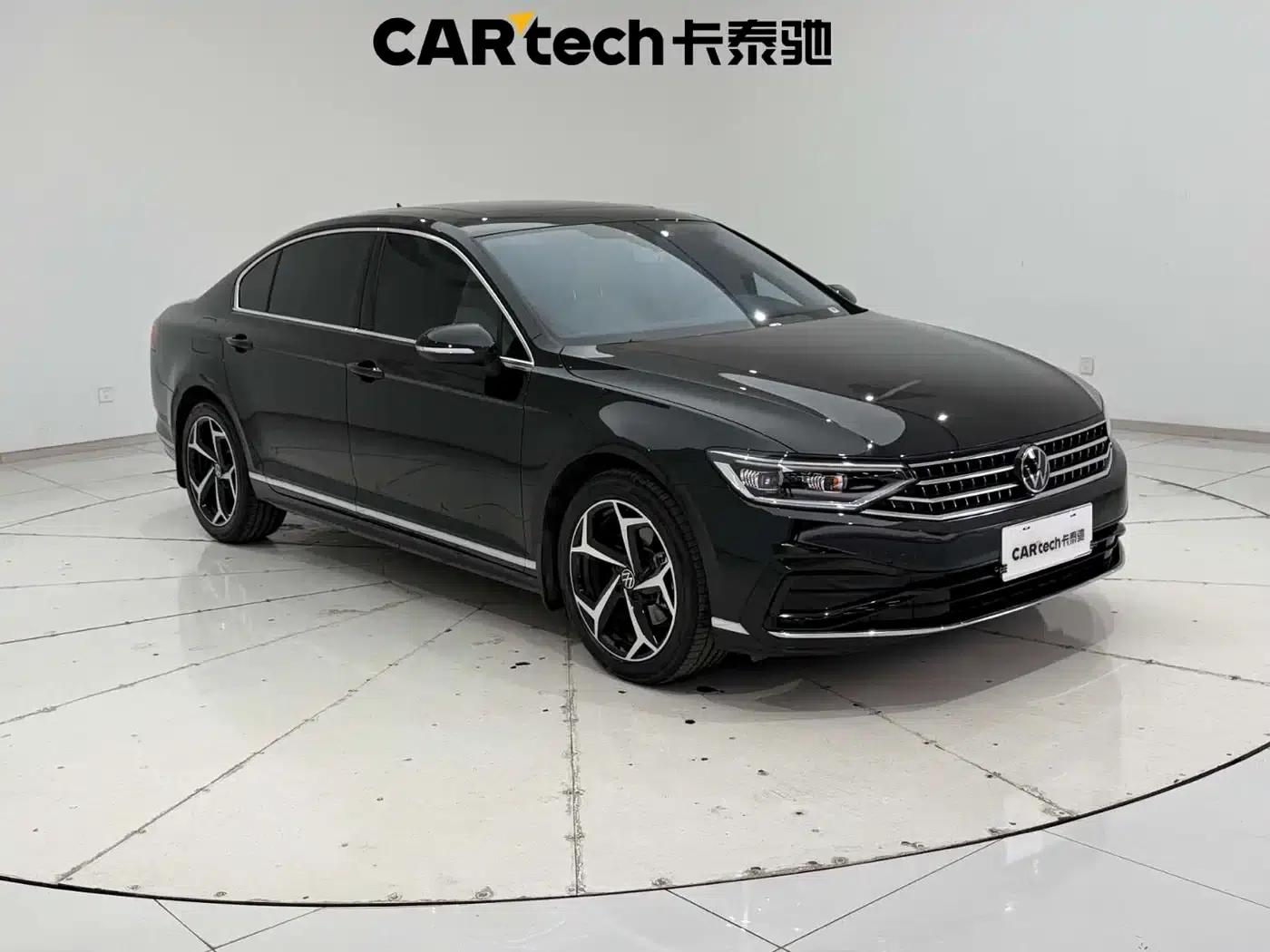 2025 Volkswagen Magotan Facelift II - Popular Edition 330TSI DSG Luxury — миниатюра 4
