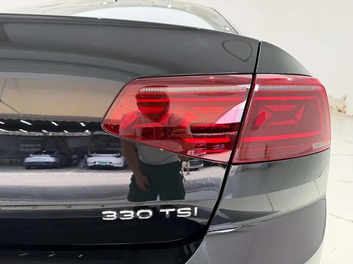 2025 Volkswagen Magotan Facelift II - Popular Edition 330TSI DSG Luxury — миниатюра 10