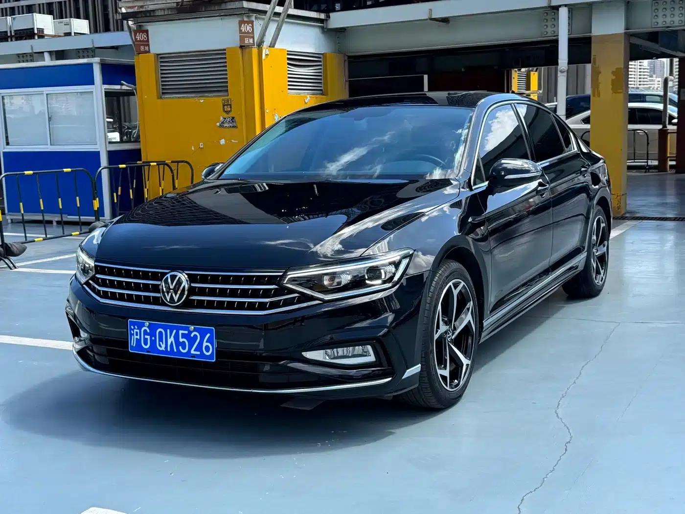 Volkswagen Magotan 2023 2 Millionth Unit Commemorative Edition 330TSI DSG Luxury — миниатюра 1