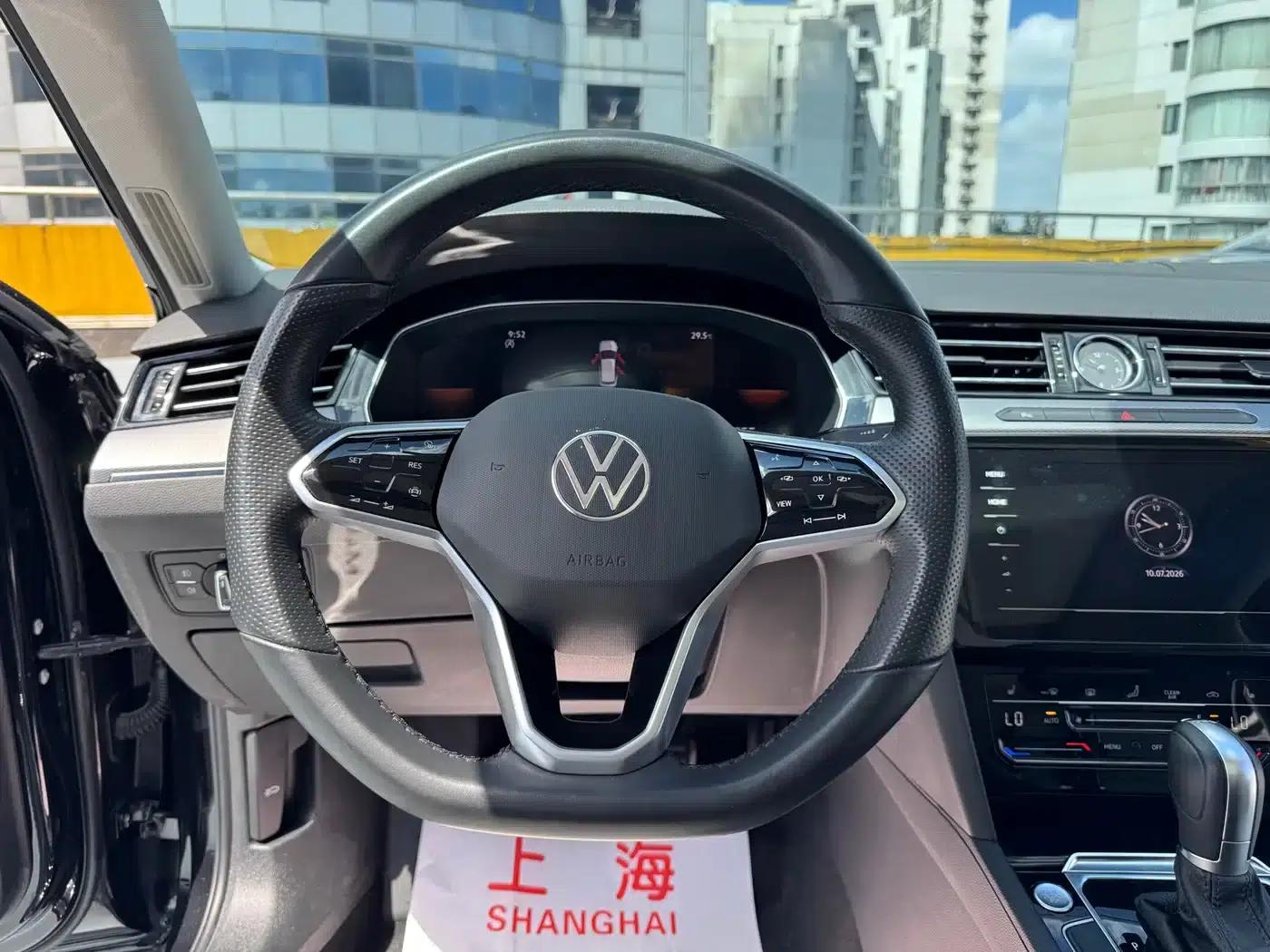 Volkswagen Magotan 2023 2 Millionth Unit Commemorative Edition 330TSI DSG Luxury — миниатюра 12