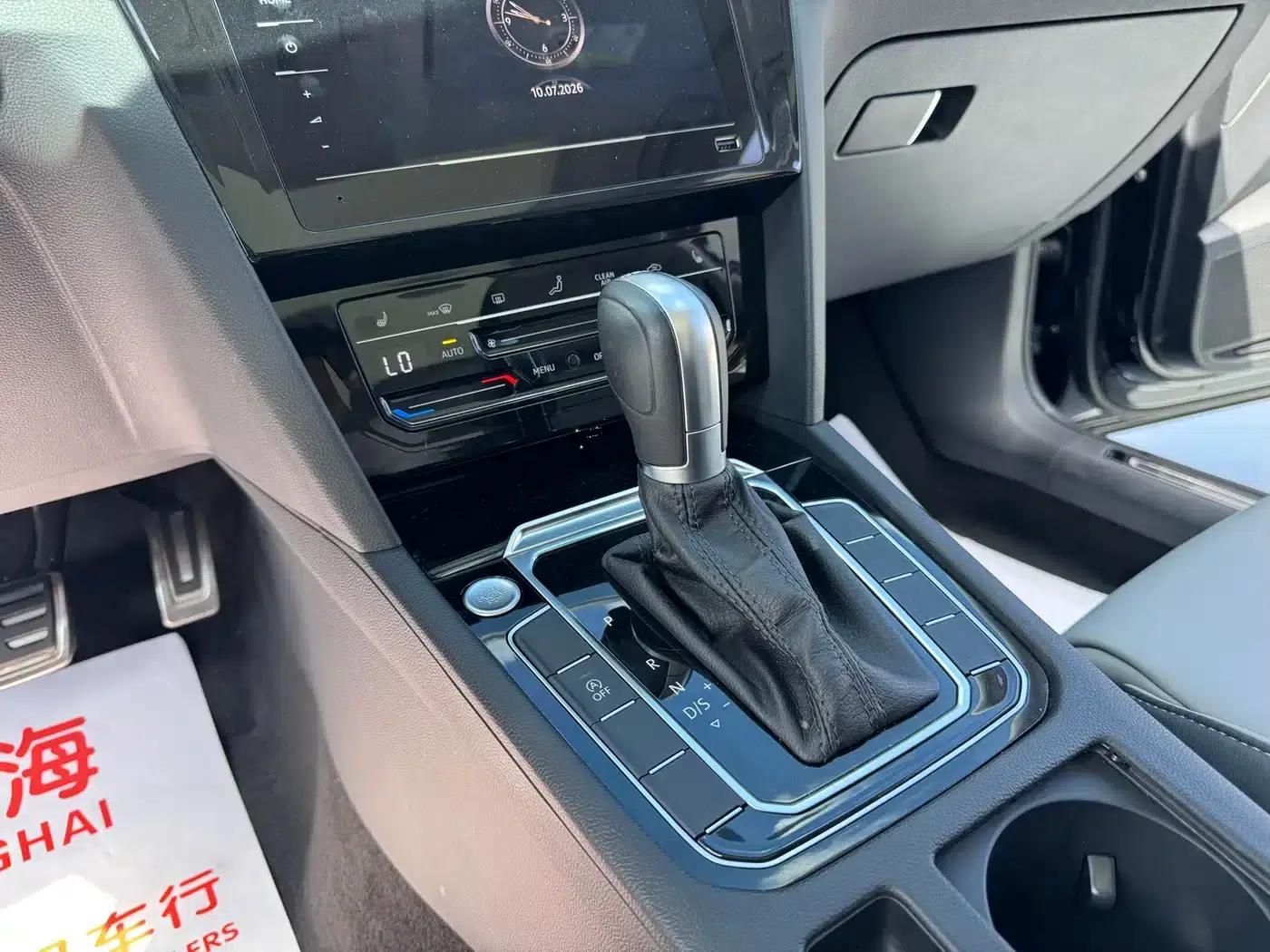 Volkswagen Magotan 2023 2 Millionth Unit Commemorative Edition 330TSI DSG Luxury — миниатюра 14