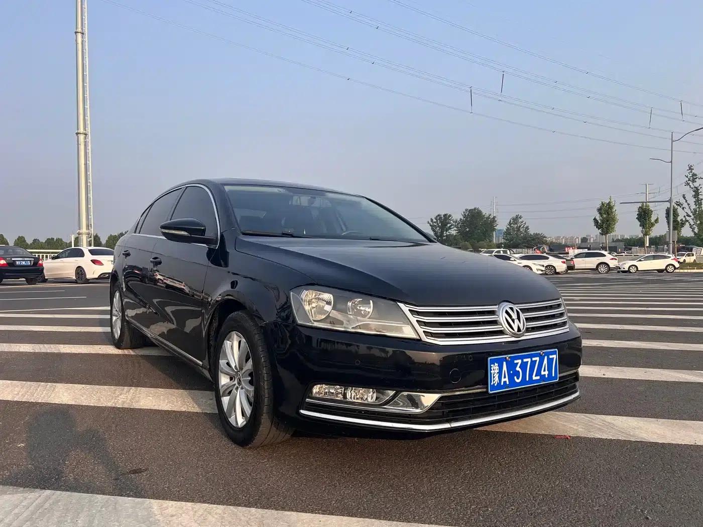 2015 Volkswagen Passat 1.8TSI Leading Edition — миниатюра 3