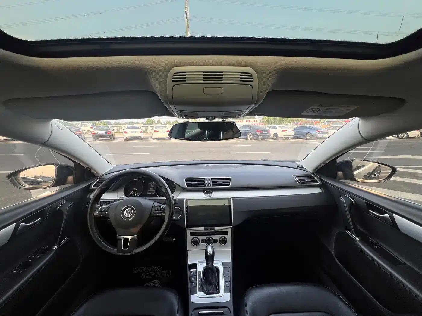 2015 Volkswagen Passat 1.8TSI Leading Edition — миниатюра 9