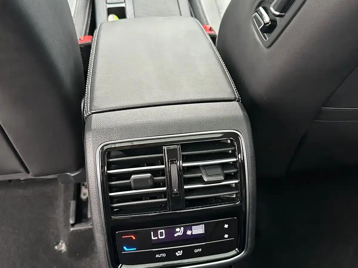 Volkswagen Magotan 2023 2 Millionth Unit Commemorative Edition 330TSI DSG Leading Model — миниатюра 17