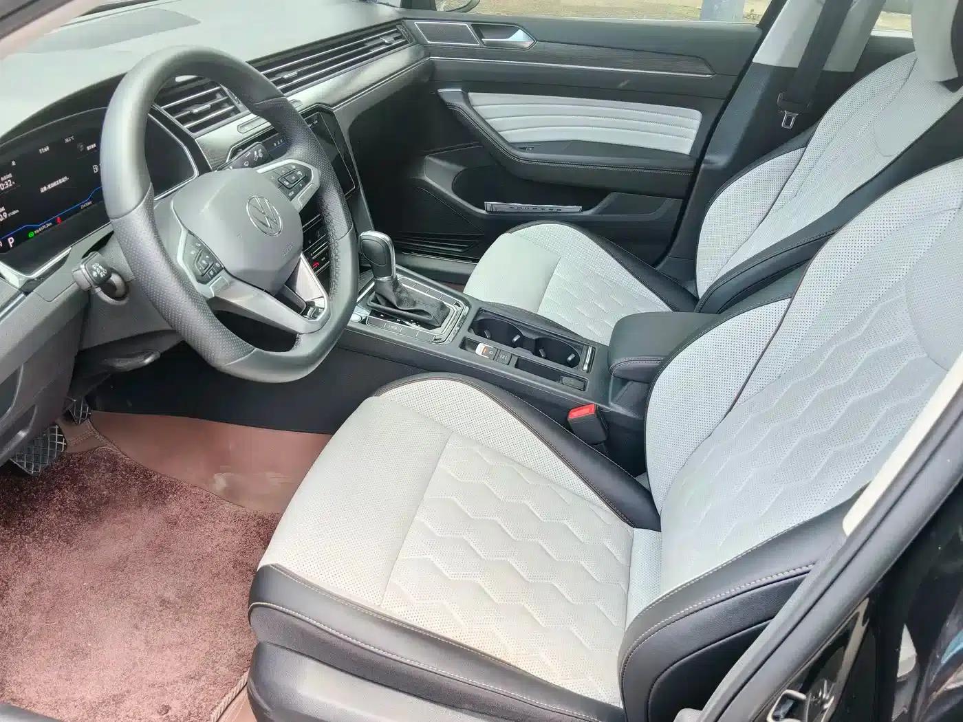 2025 Volkswagen Magotan Facelift Edition, 330TSI DSG Luxury Model — миниатюра 5
