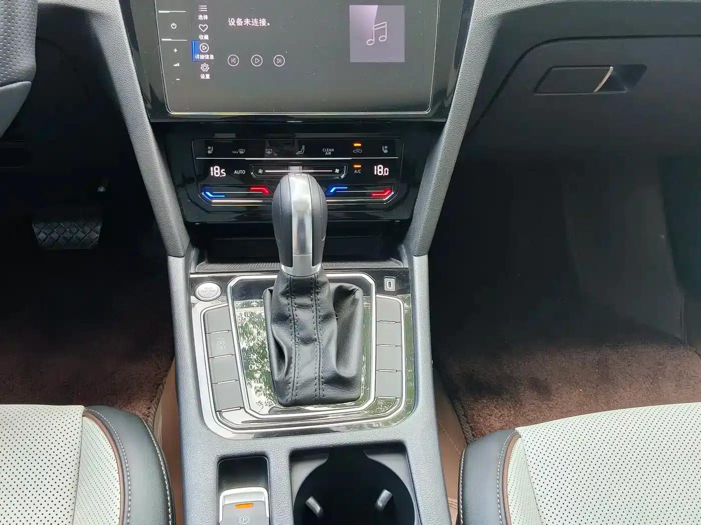 2025 Volkswagen Magotan Facelift Edition, 330TSI DSG Luxury Model — миниатюра 9