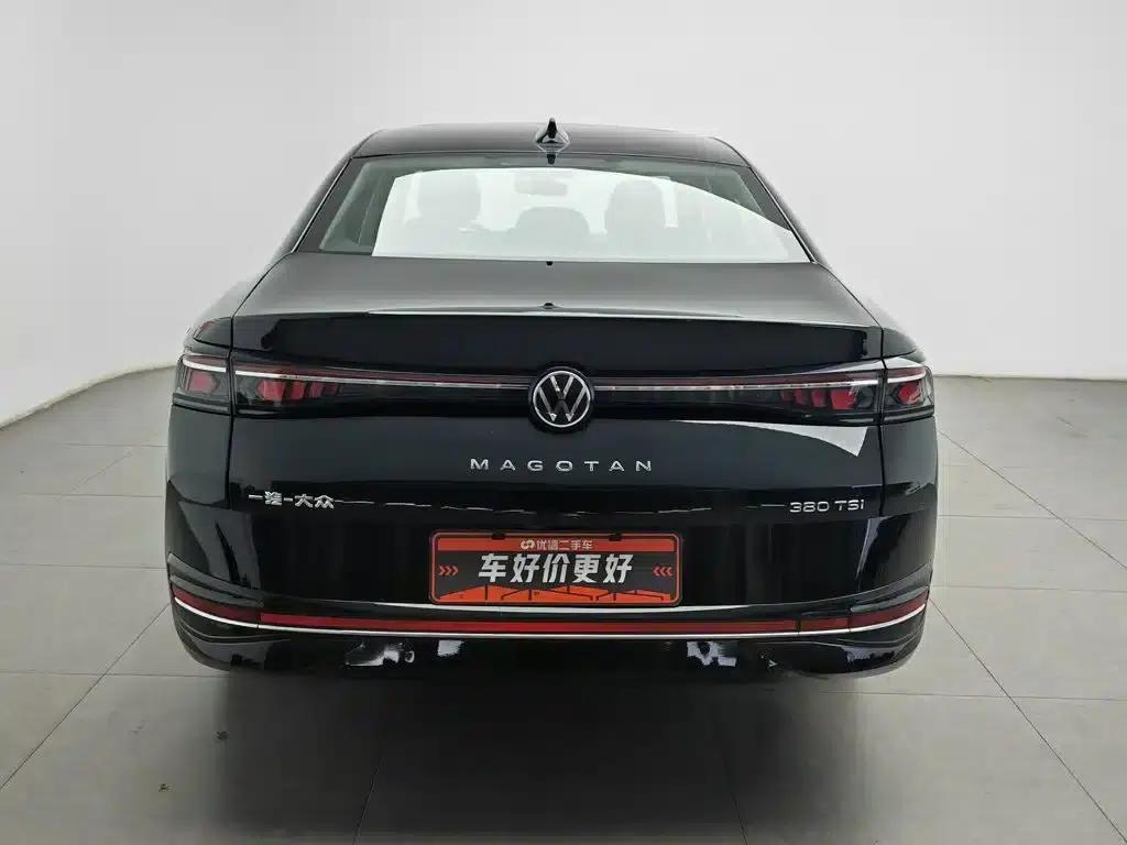 2024 Volkswagen Passat 380TSI DSG Premium Edition with Magotan Package — миниатюра 4