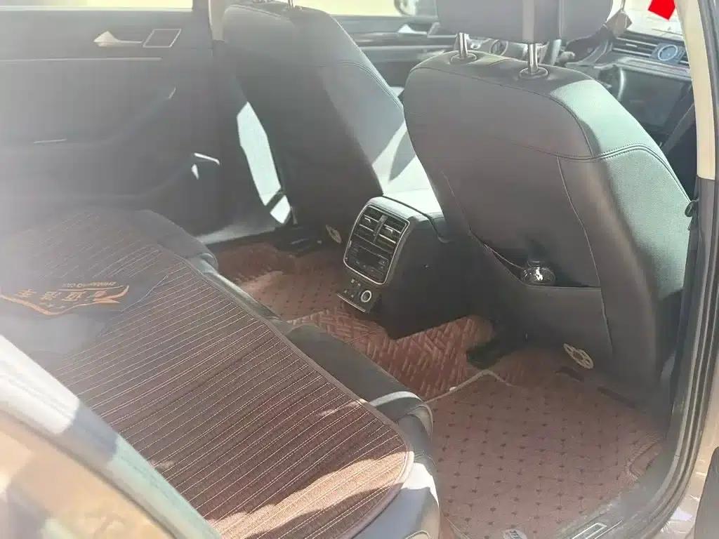 2017 Volkswagen Passat 330TSI DSG Luxury — миниатюра 6