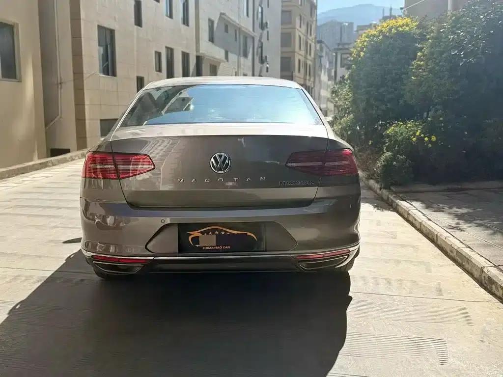 2017 Volkswagen Passat 330TSI DSG Luxury — миниатюра 8