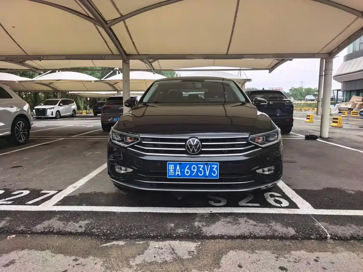 2020 Volkswagen Passat 280TSI DSG Leading Edition — миниатюра 2