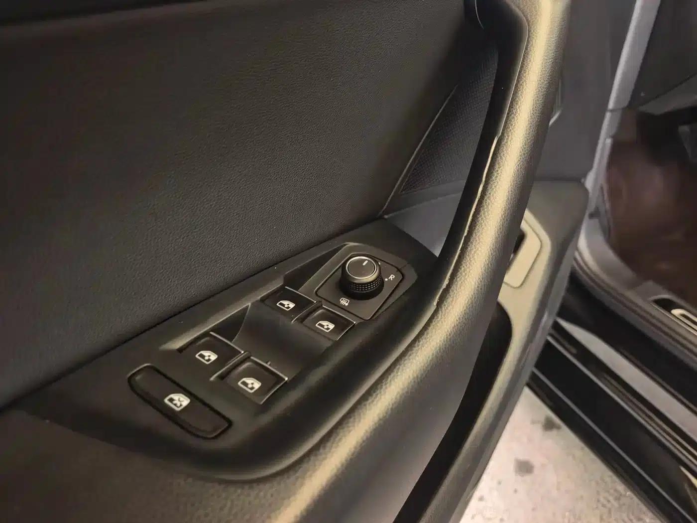 2020 Volkswagen Passat 280TSI DSG Leading Edition — миниатюра 5