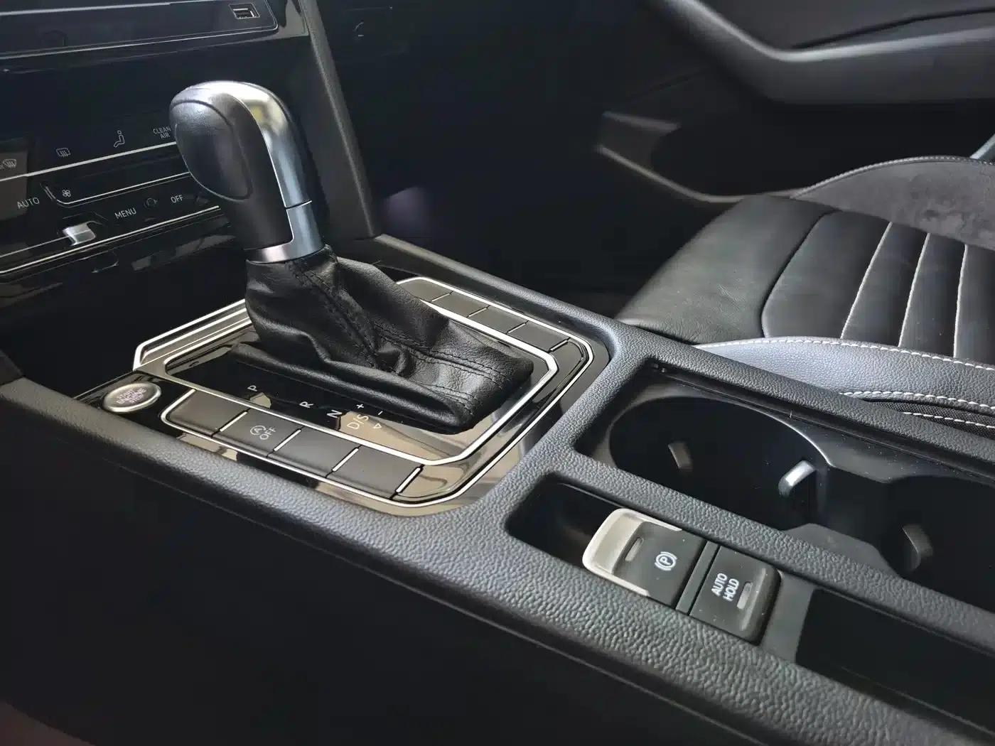 2020 Volkswagen Passat 280TSI DSG Leading Edition — миниатюра 7