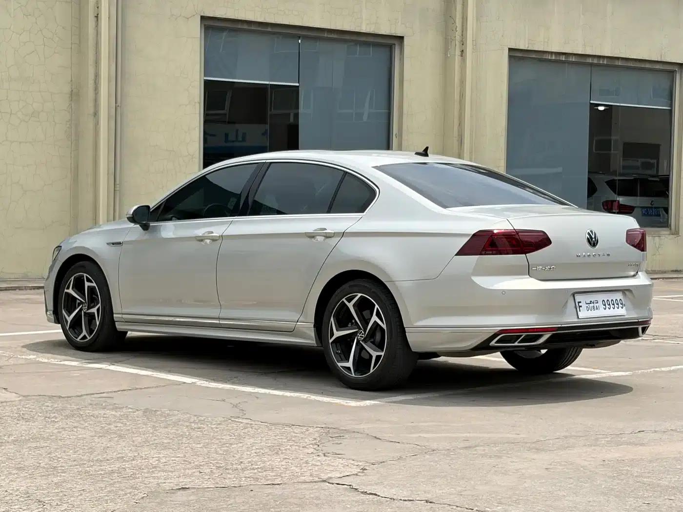 Volkswagen Magotan 2023 2 Millionth Unit Commemorative Edition 330TSI DSG Luxury — миниатюра 13