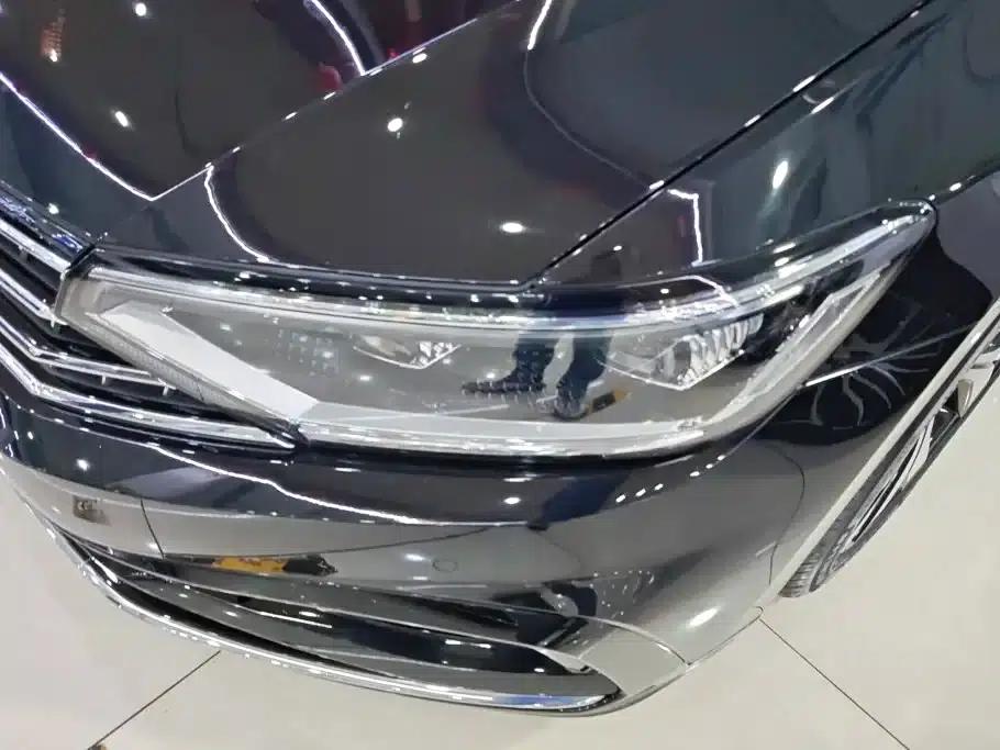 Volkswagen Magotan 2023 2 Millionth Unit Commemorative Edition 330TSI DSG Luxury — миниатюра 5
