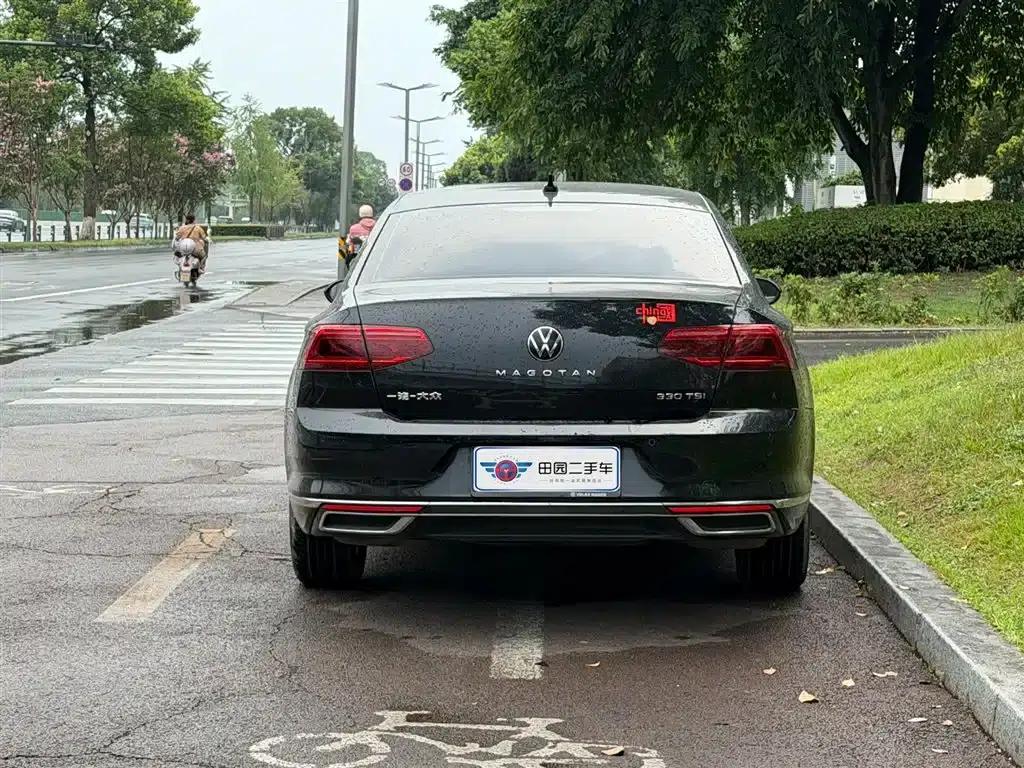 2020 Volkswagen Passat 330TSI DSG Leading Edition — миниатюра 5