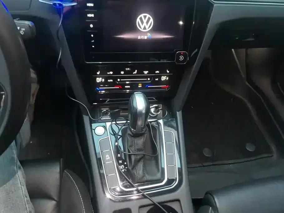 2020 Volkswagen Passat 330TSI DSG Leading Edition — миниатюра 16