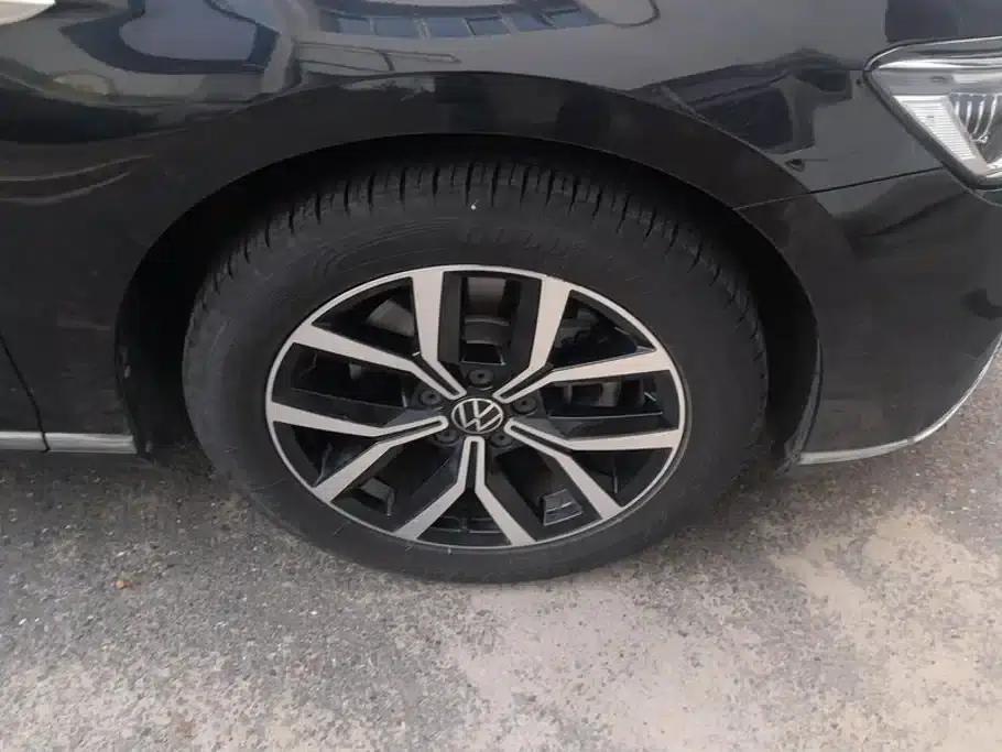 2020 Volkswagen Passat 330TSI DSG Leading Edition — миниатюра 6