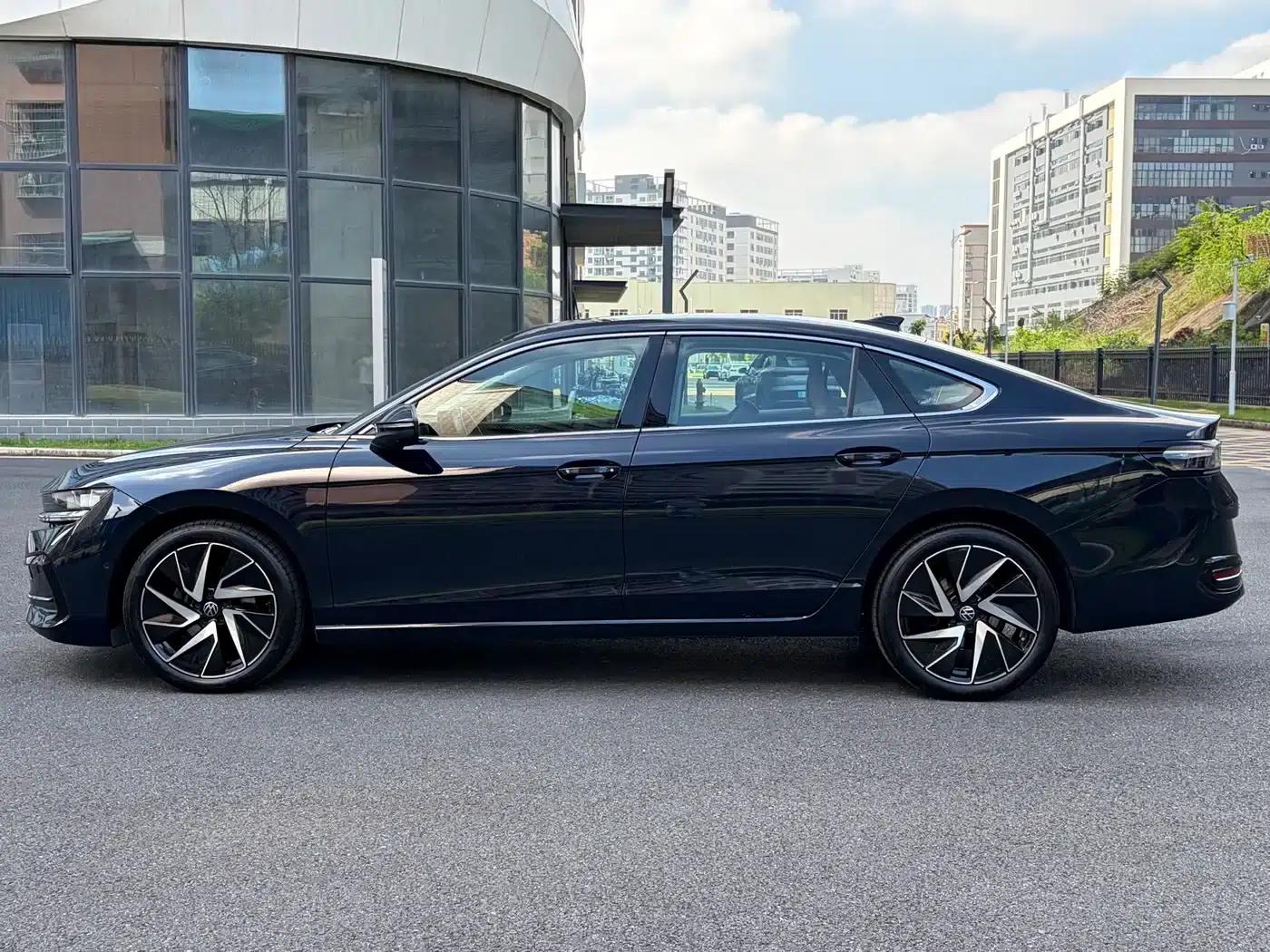 2024 Volkswagen Magotan 380TSI DSG Supreme Edition — миниатюра 8