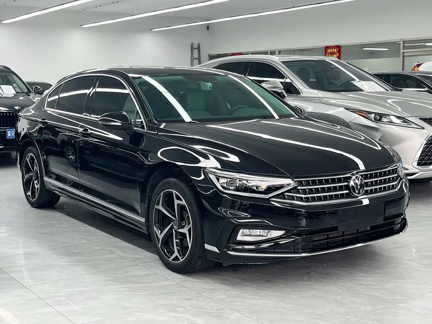 Volkswagen Magotan 2023 2 Millionth Unit Commemorative Edition 330TSI DSG Leading Model — миниатюра 3