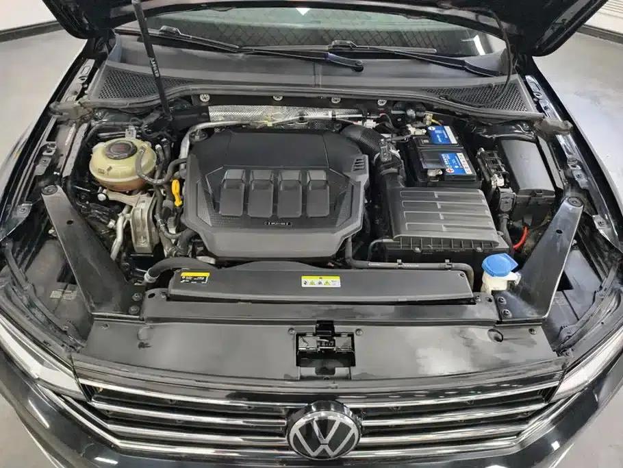 2020 Volkswagen Passat 330TSI DSG Leading Edition — миниатюра 10