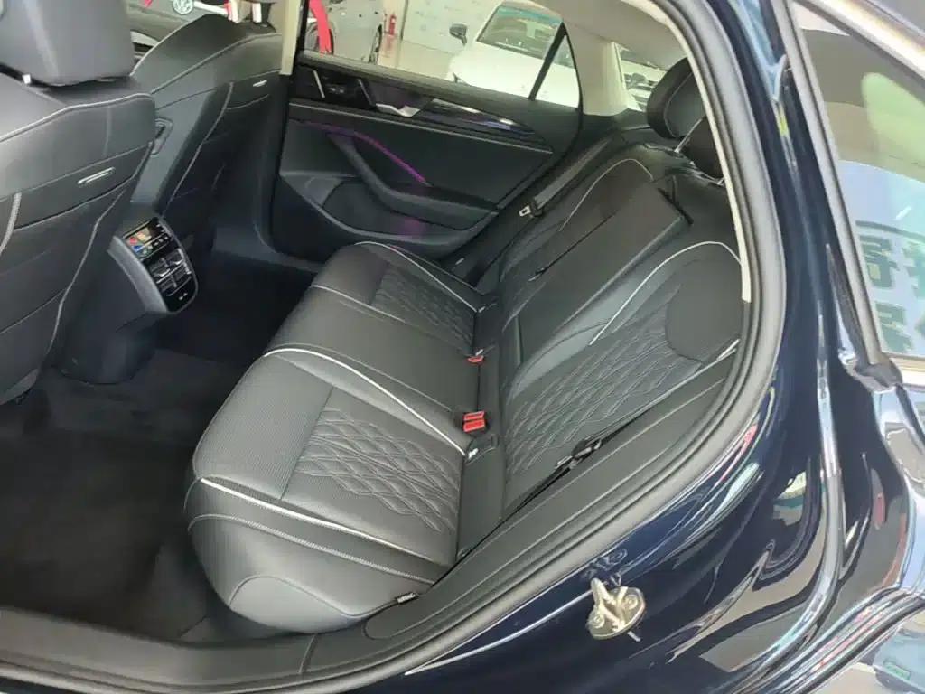 2024 Volkswagen Magotan 380TSI DSG Supreme Edition — миниатюра 17