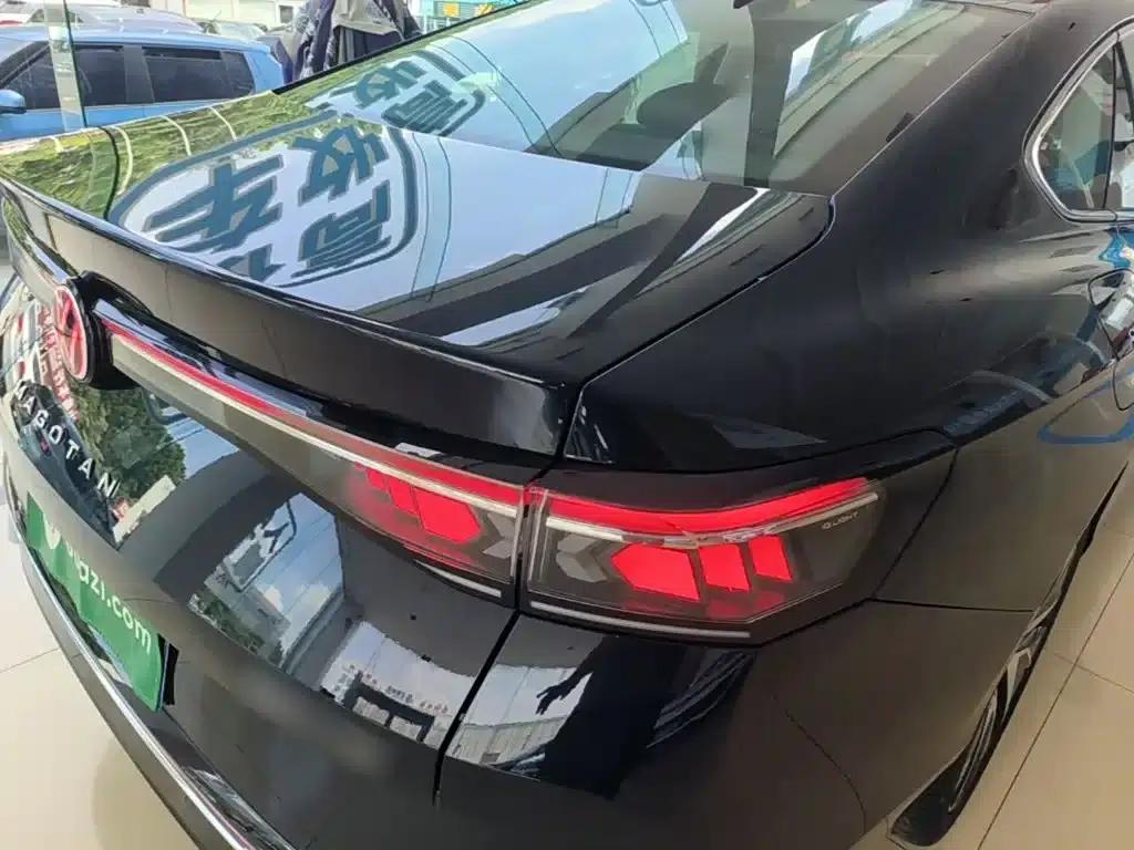 2024 Volkswagen Magotan 380TSI DSG Supreme Edition — миниатюра 8