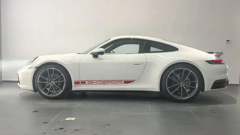 2023 Porsche 911 Carrera 3.0T — миниатюра 3