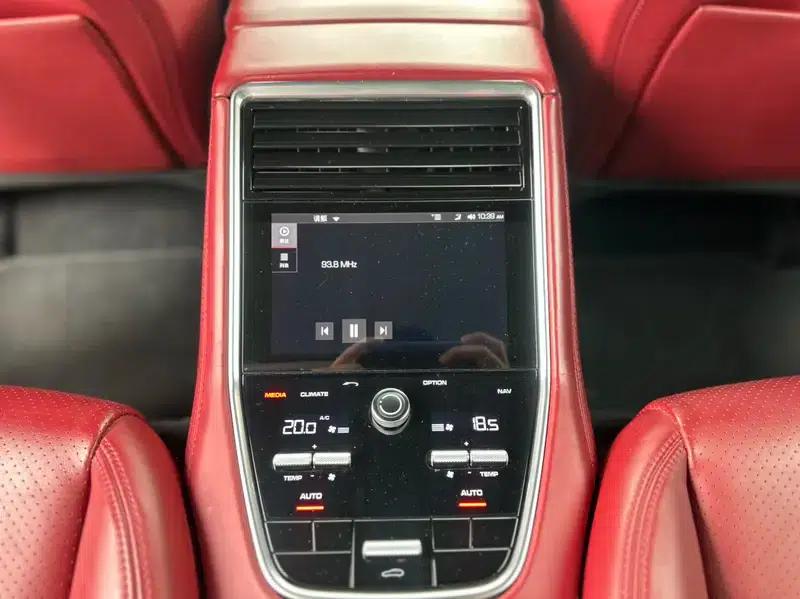 Panamera E-Hybrid 2018 Panamera 4 E-Hybrid 2.9T — миниатюра 7