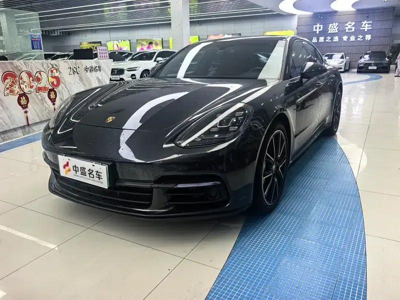 Panamera E-Hybrid 2018 Panamera 4 E-Hybrid 2.9T — миниатюра 1