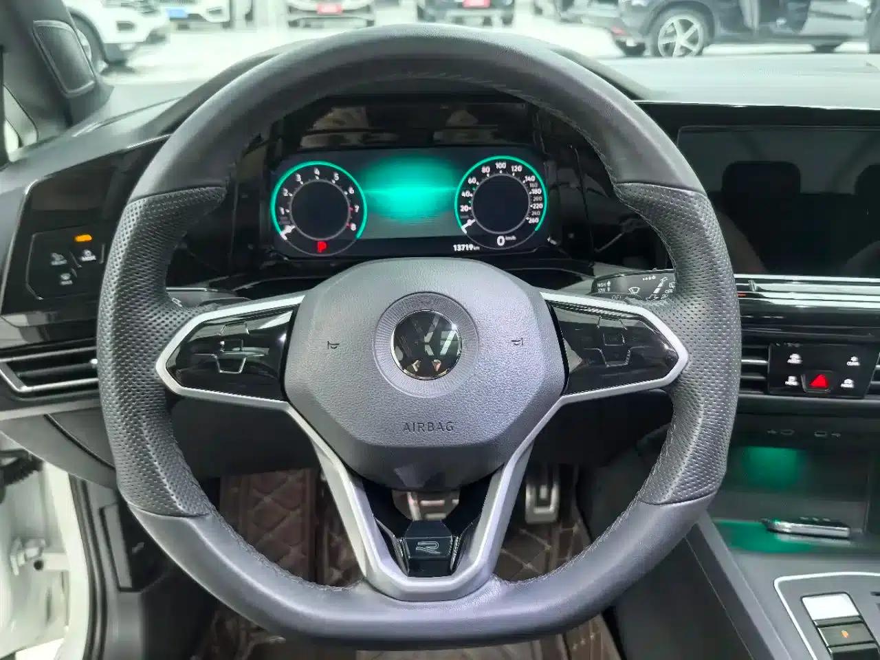 2023 Golf Facelift 280TSI DSG R-Line Lite — миниатюра 6