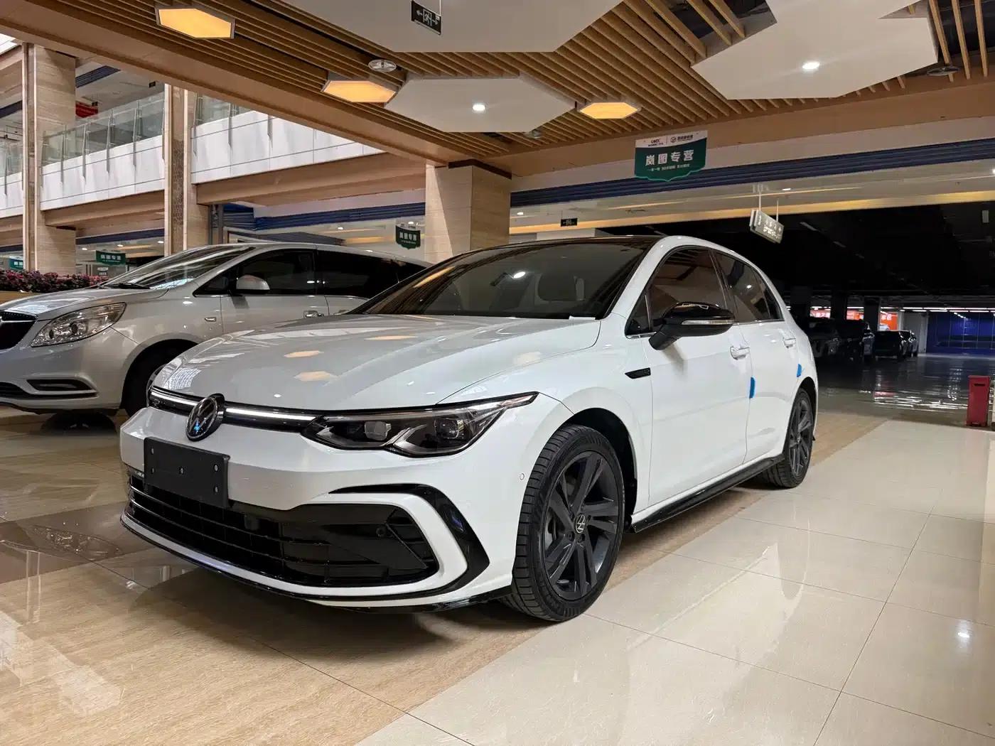 2021 Golf 280TSI DSG R-Line — миниатюра 1