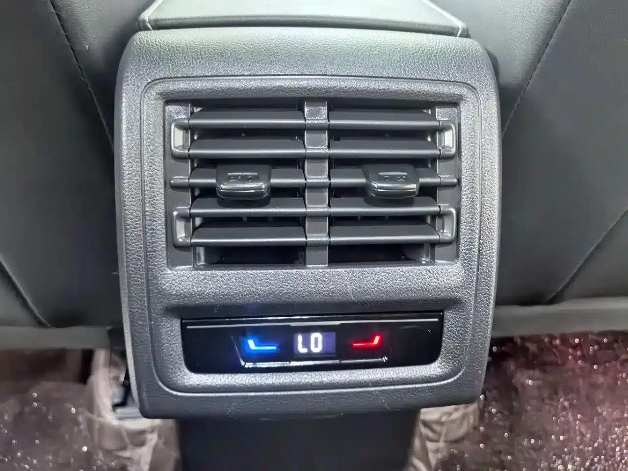 2023 Golf Facelift 280TSI DSG R-Line Lite — миниатюра 11