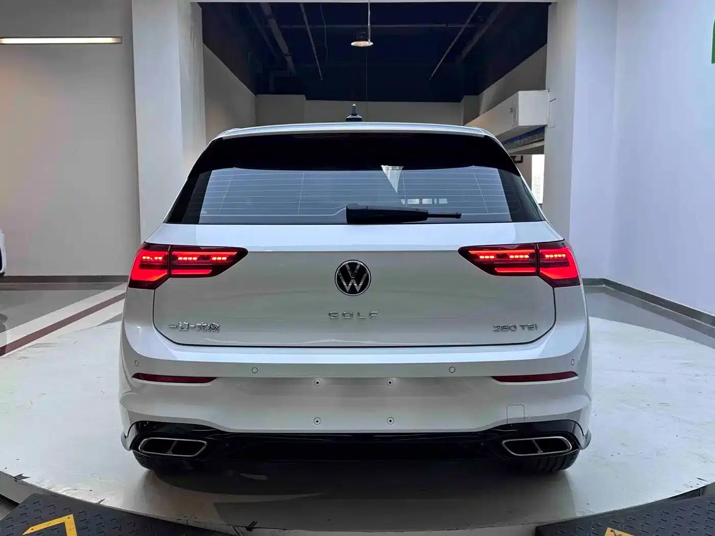 2023 Golf 280TSI DSG R-Line Lite — миниатюра 6