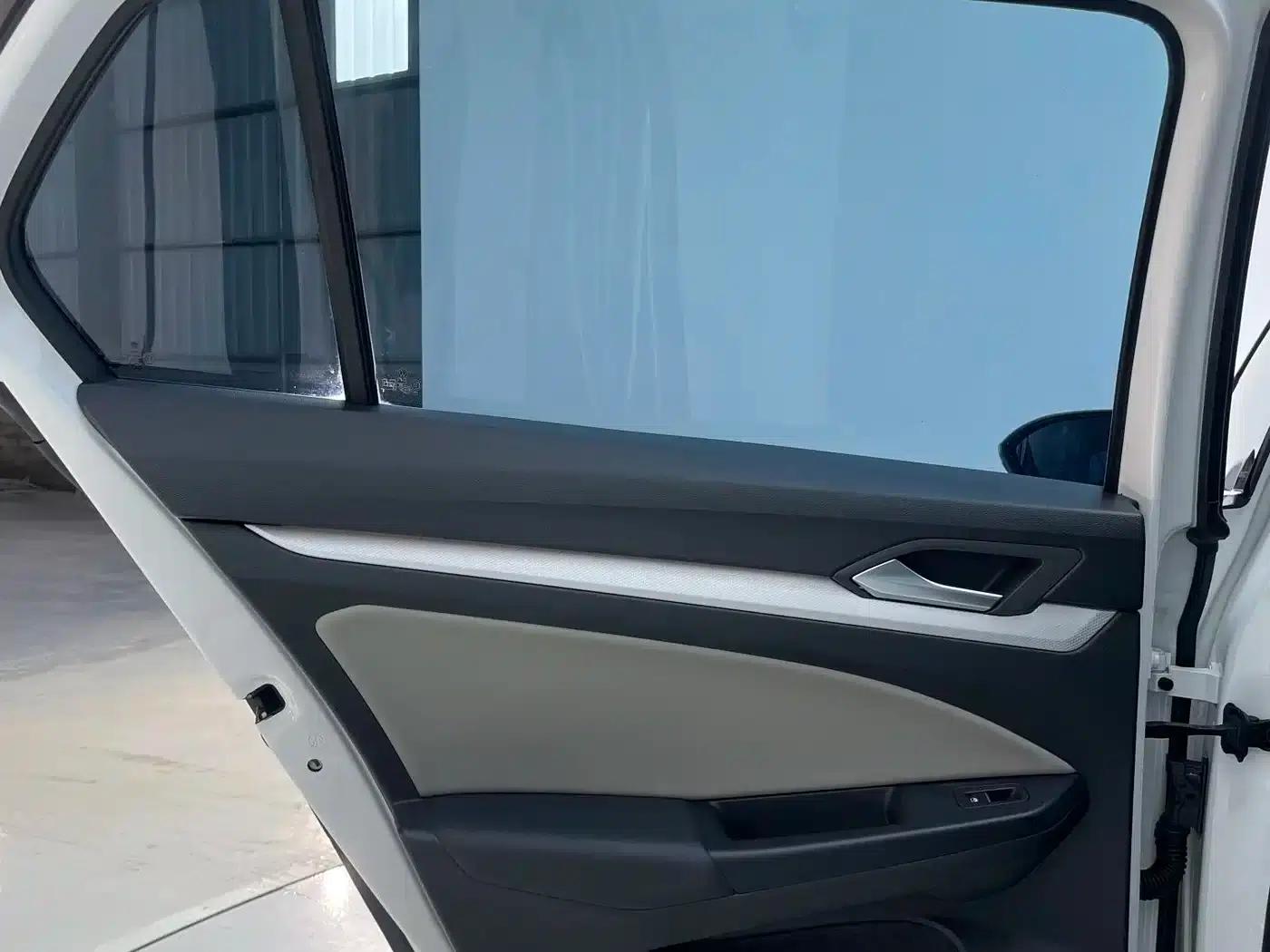 2023 Golf 280TSI DSG Pro — миниатюра 17