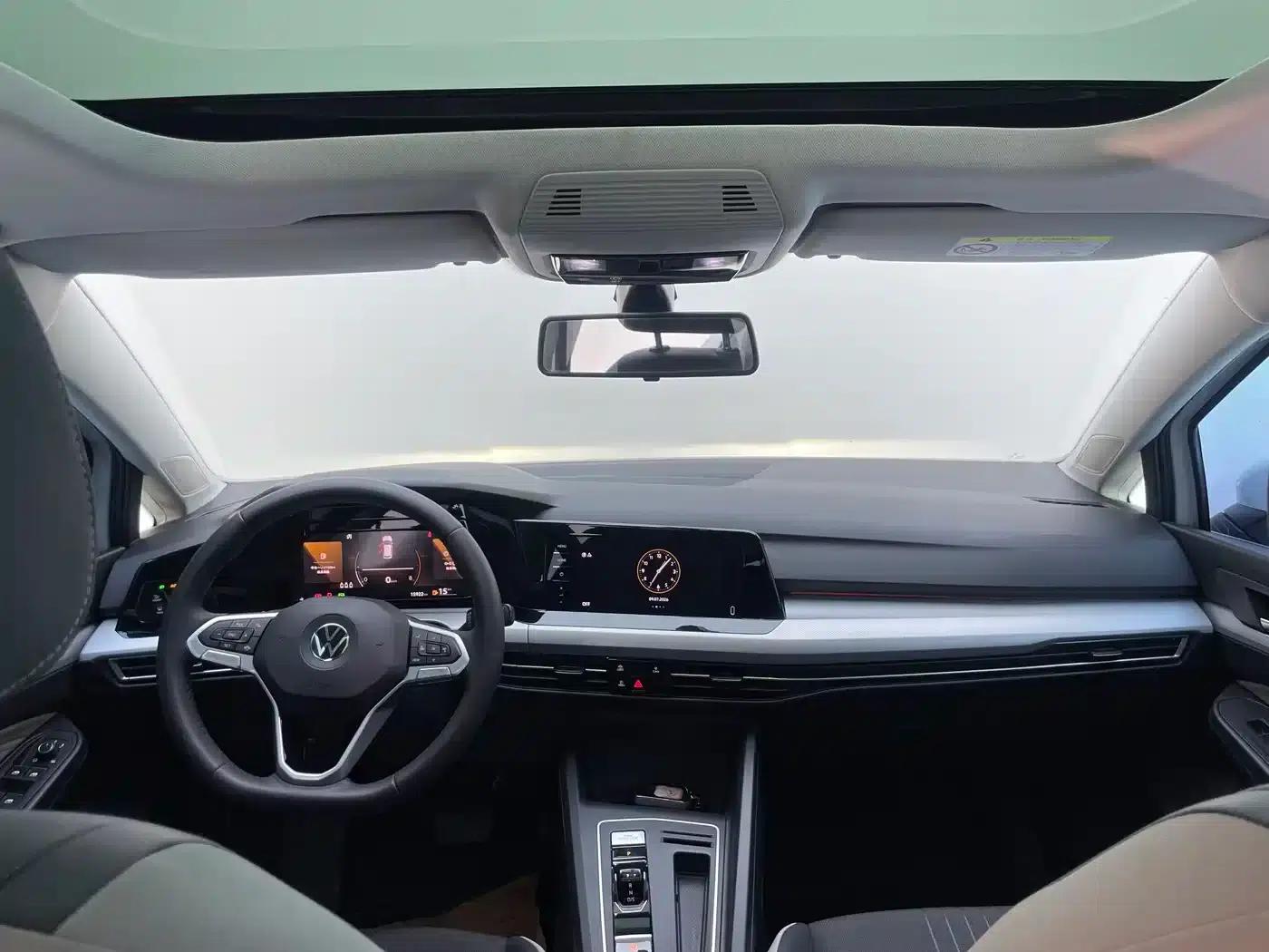 2023 Golf 280TSI DSG Pro — миниатюра 23